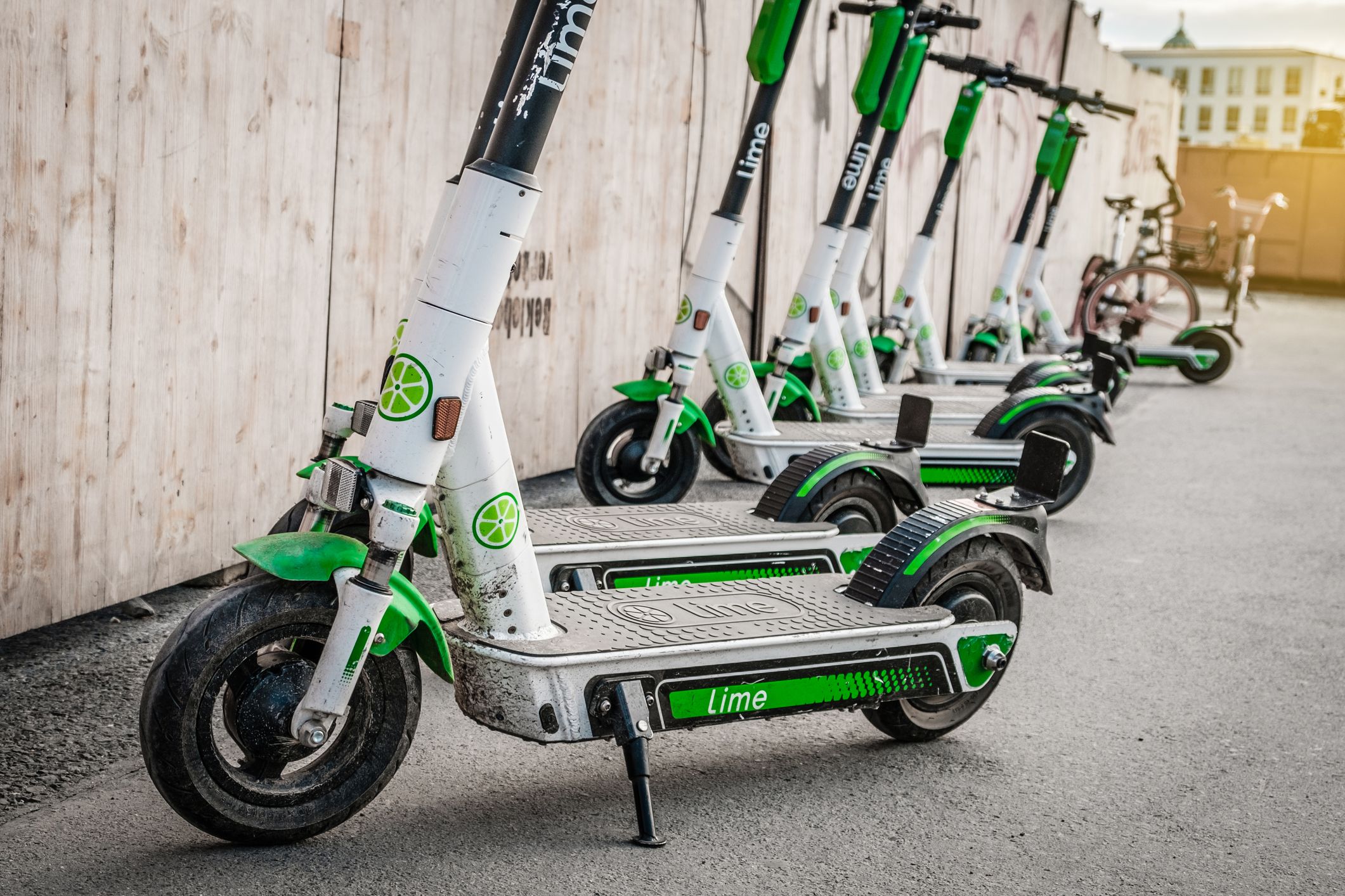 Asigurările RCA pentru trotinete și biciclete electrice au devenit obligatorii